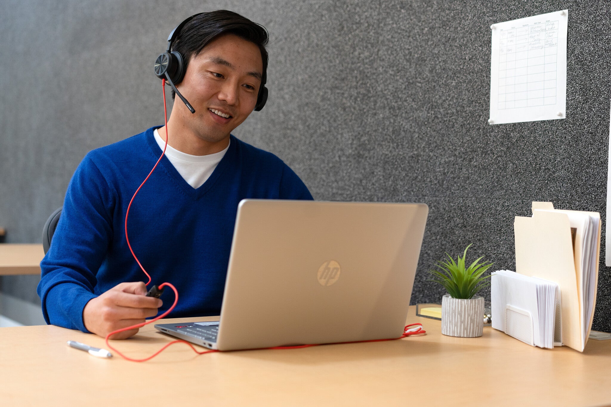 HP Poly Auriculares estéreo USB-C Poly Blackwire 8225 + adaptador USB-C/A