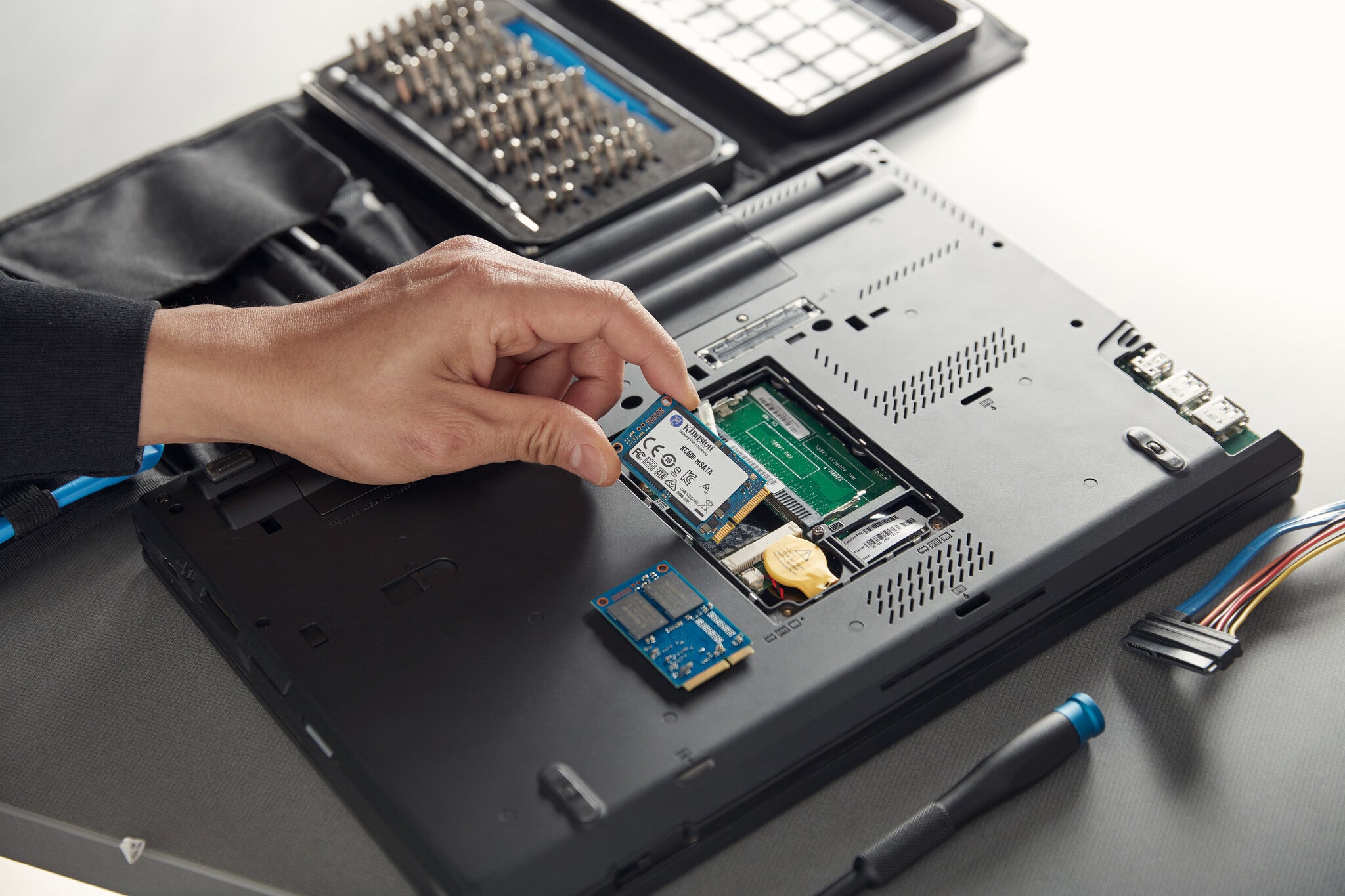 Kingston Technology KC600 512 GB mSATA Serial ATA III 3D TLC