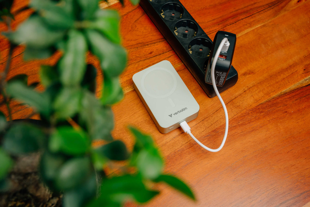 Verbatim Charge 'n' Go Essentials 20000 mAh Cargador inalámbrico Verde