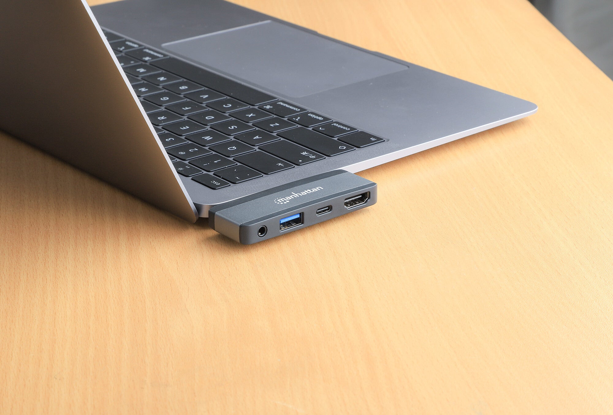 Manhattan 190404 base para laptop o replicador de puertos Alámbrico USB 3.2 Gen 2 (3.1 Gen 2) Type-C Gris