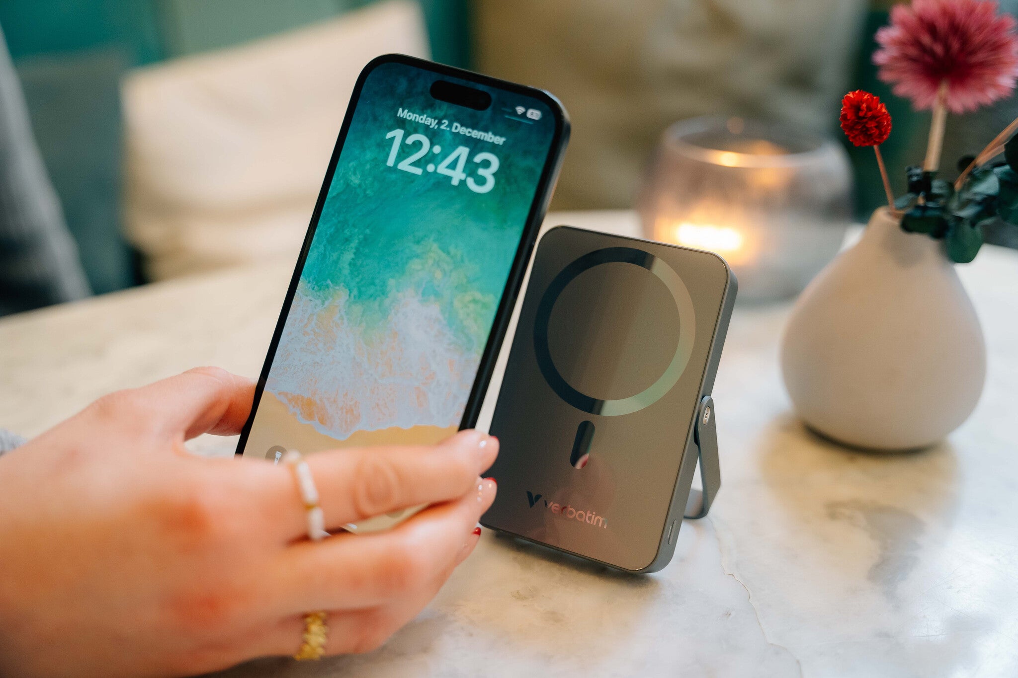 Verbatim Charge 'n' Go Magnetic Wireless Polímero de litio 10000 mAh Cargador inalámbrico Gris