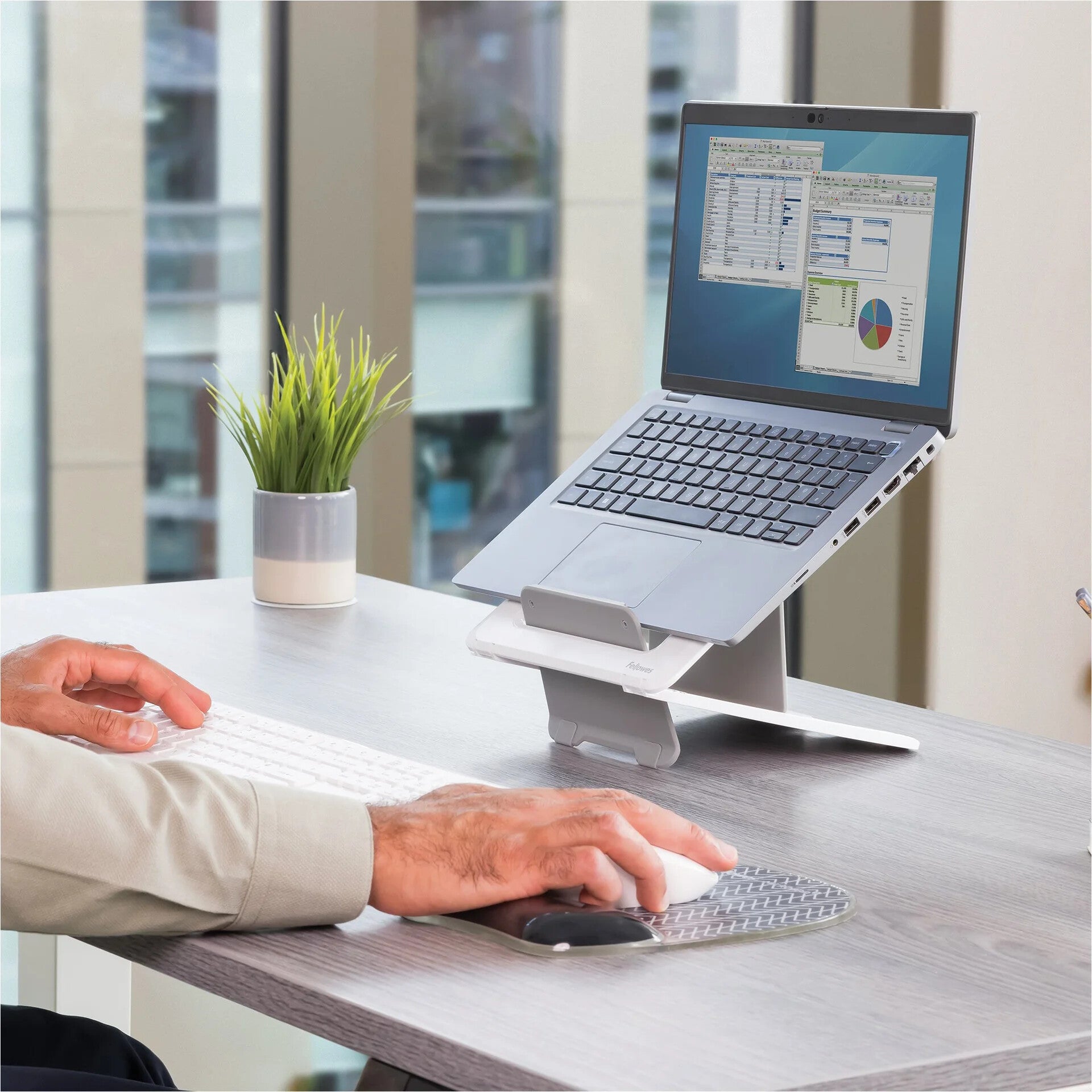 Fellowes Breyta Soporte para computadora portátil Blanco 35.6 cm (14")
