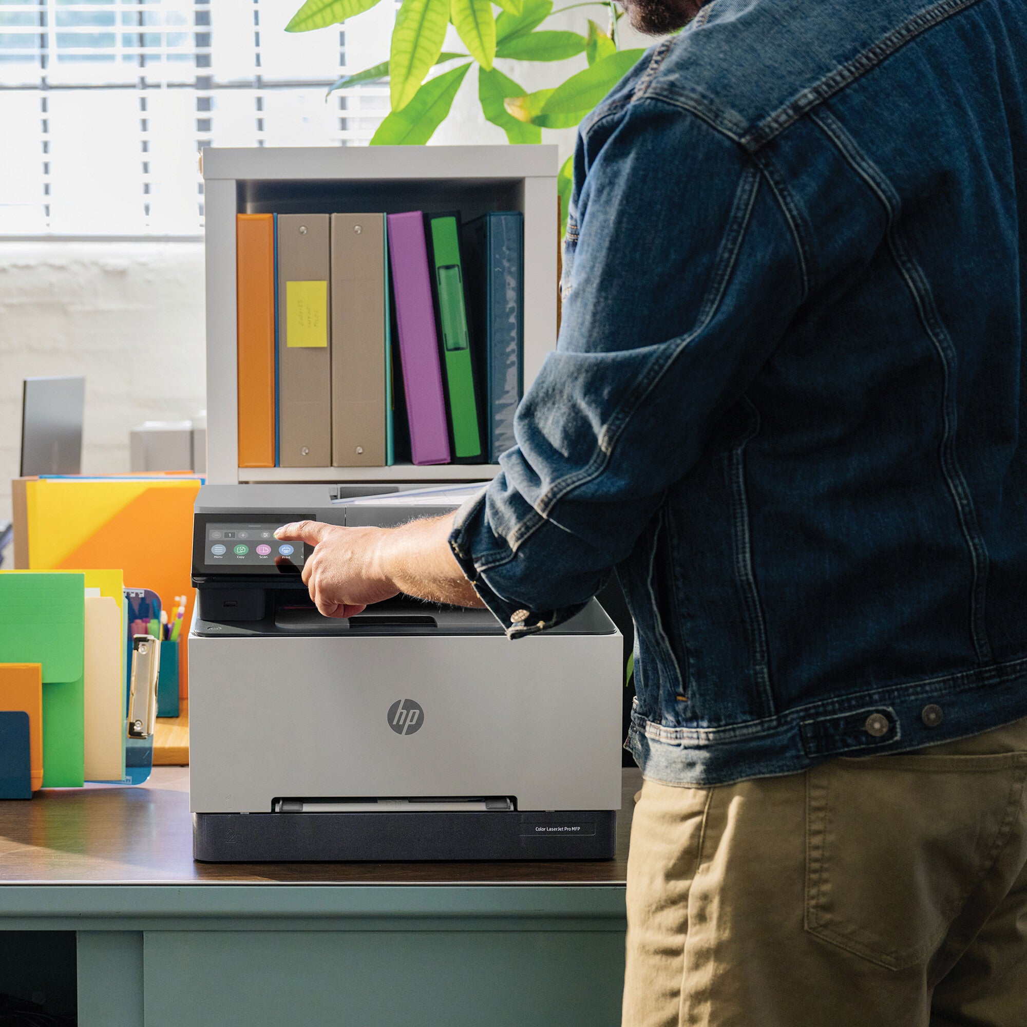 HP LaserJet Pro 3303fdw Conexiones inalámbricas Multifunction Color Impresora, Copiadora, escáner; Doble cara