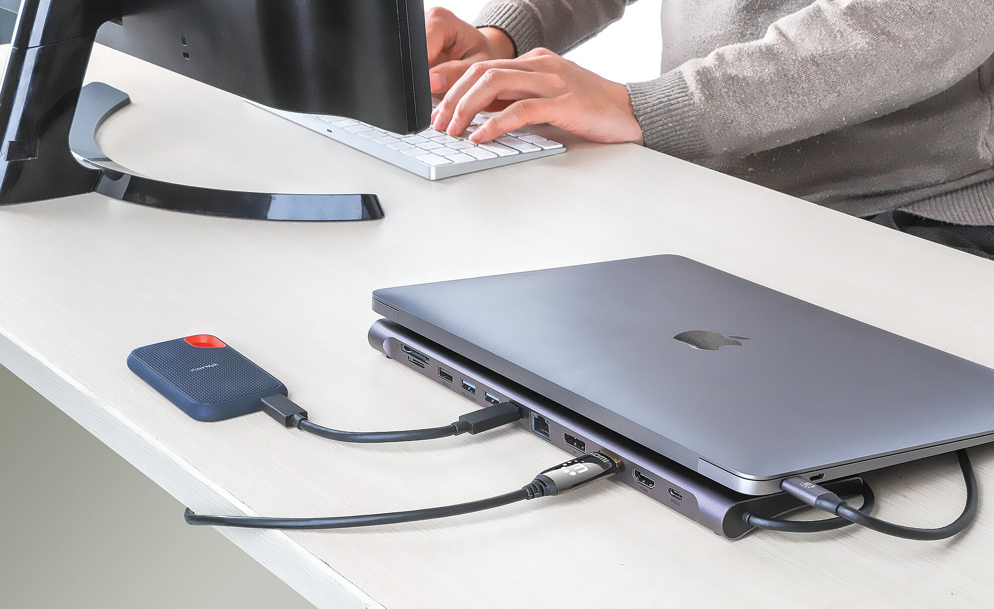 Manhattan 190305 base para laptop o replicador de puertos Alámbrico USB 3.2 Gen 1 (3.1 Gen 1) Type-C Plata